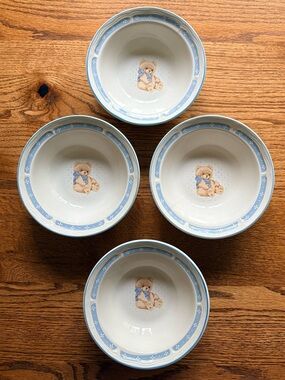 Vintage TIENSHAN Stoneware “Country Bear” Set of 4- Bear Cereal/Soup Bowls